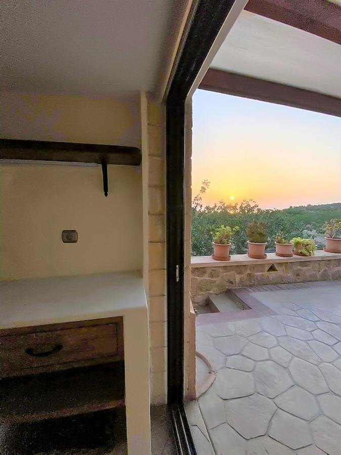 Pistachio Guesthouse, Παραδοσιακός Ξενώνας Vathí Esterno foto
